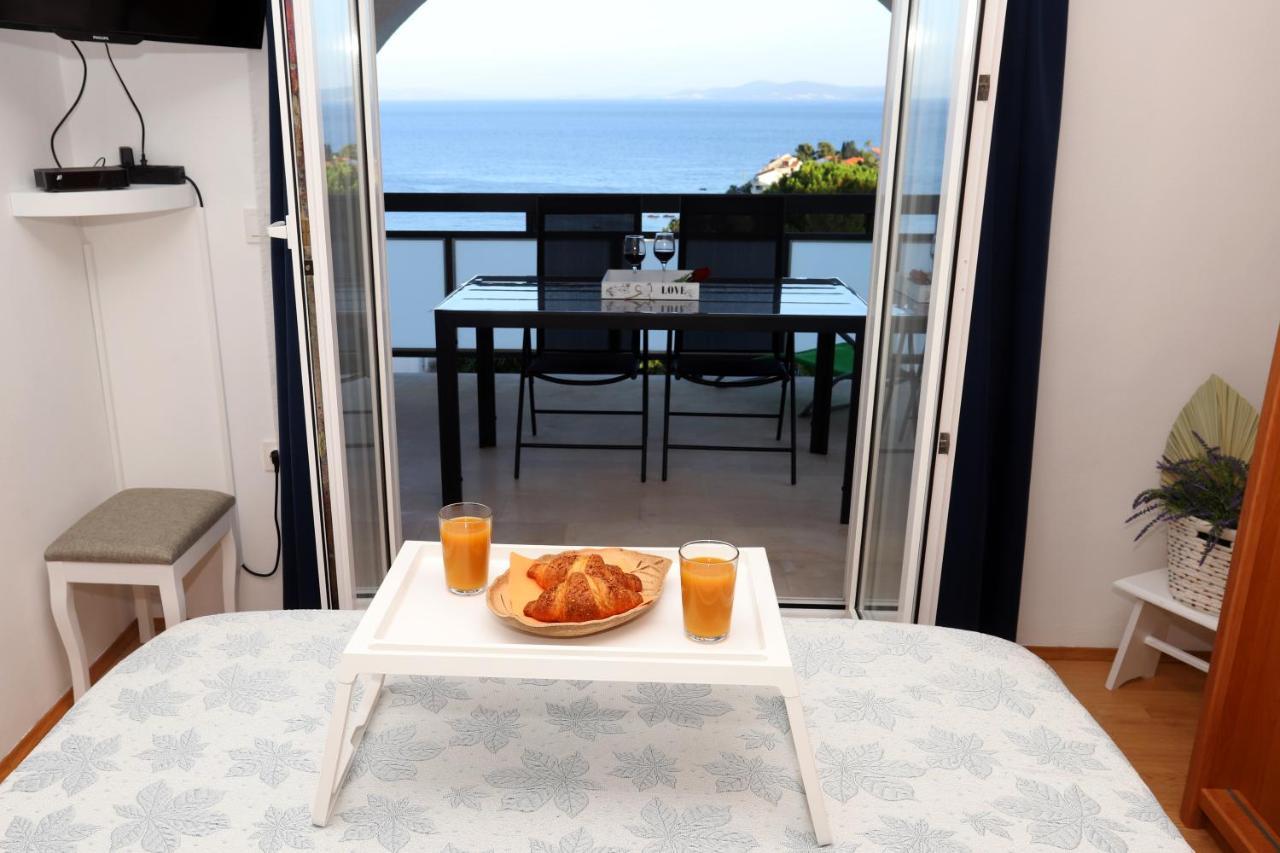 Apartment Relaxing Sea View, Okrug Gornji Exterior photo